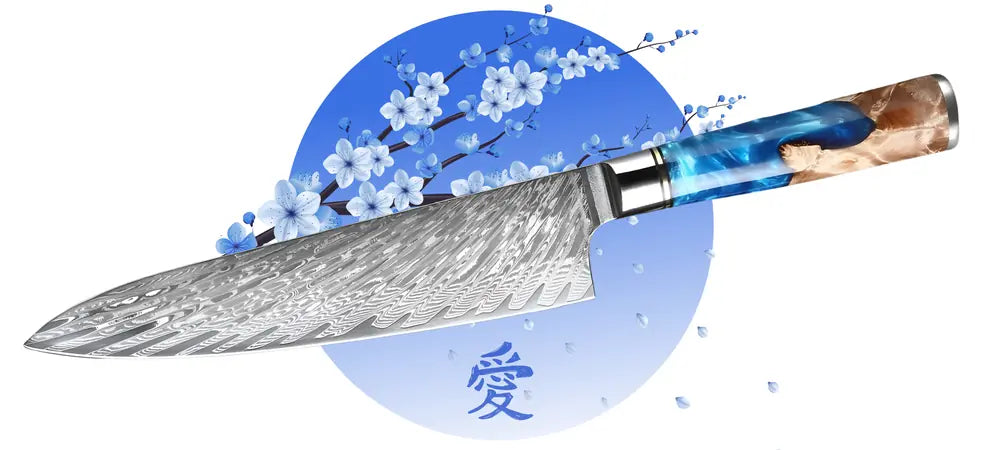 Vue complète du Gyuto Ciel de Nara, lame à motif damassé et manche translucide bleuté avec finition bois clair.