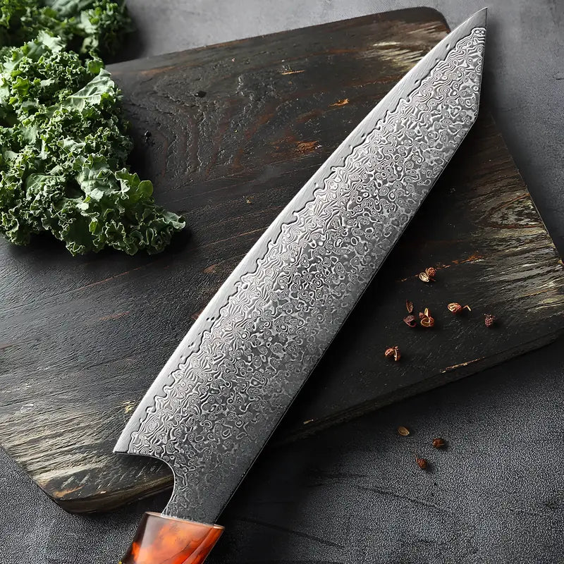 Kiritsuke Chef du Clan placé à côté d’ingrédients frais, lame damas bien mise en valeur.