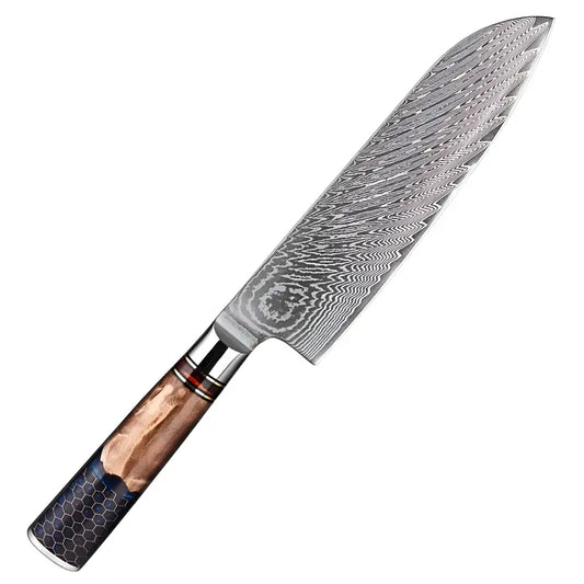 Couteau Santoku en acier damas 67 couches avec manche en bois stabilisé et finition carbone bleutée.